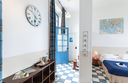 Bouffere House | Le Domaine des Écoliers