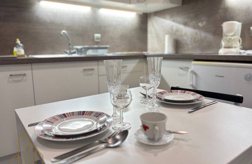 Roanne Apartment | Le Ferdinand I - Cosy and Central