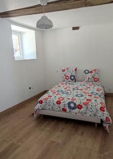 Forges-la-Foret Apartment | Le gîte de l'Ecurie