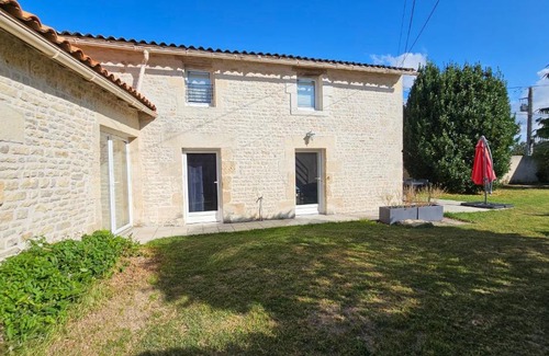 Coulon House | Le gîte de Malécot Gîte familial de 5 personnes