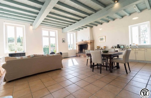 Villaries House | Le Gîte du Château de Jean