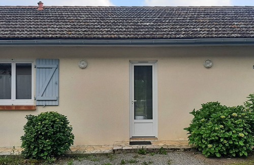 Misson House | Le Gite de L'abeille Noire