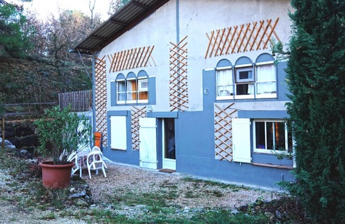 Puimoisson House | LE GÎTE DE LA SÉRÉNITÉ Come and recharge your batteries in Provence, surrounded by nature.