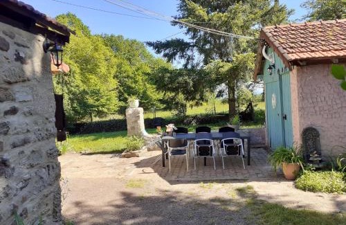 Saint-Sernin-du-Bois House | Le grand bonheur