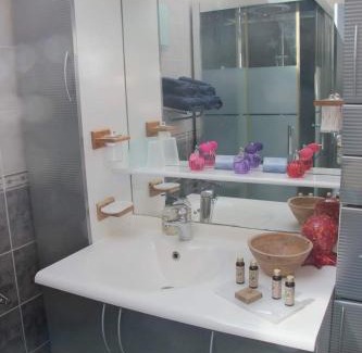 Halinghen Bed & Breakfast | Le grand jardin de Gaïa et de Rose