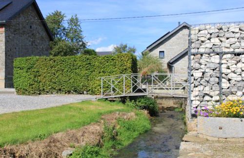 Mettet House | Le Grenier de la Floye - Gîte Coquelicot