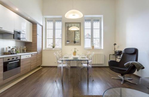 La Croix Rousse Apartment | LE JACQUARD Garage Lyon Centre pour 2 à 8 pers