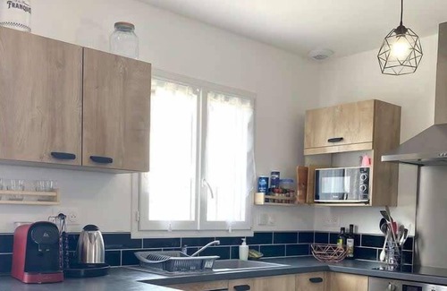 Iteuil House | Le Jardin: with swimming pool 10 min from Poitiers