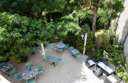 Manzac-sur-Vern Hotel | Le Lion d'Or