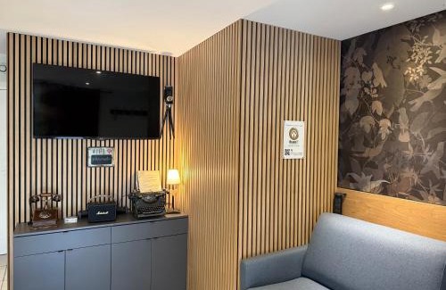 Saint-Laurent-dAndenay House | Le Lodge SPA