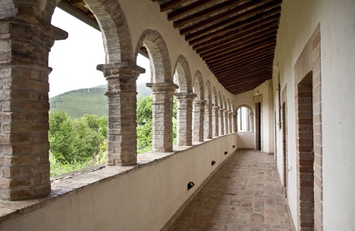 Bovara Apartment | Le Logge di Silvignano - Apartment Loggiato I - Private XV Century Loggia - Pool