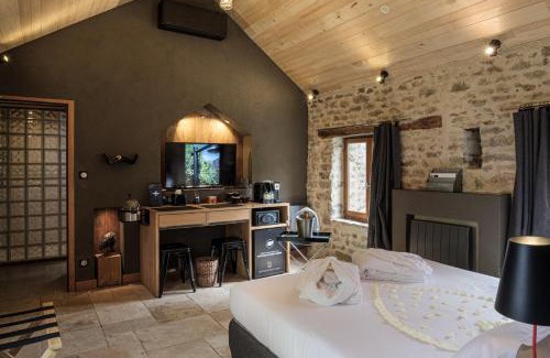 Jouey Villa | Le Logis des Prés Verts Villa avec Jacuzzi Privatif