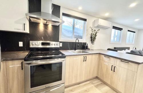 Ste. Foy Apartment | Le Luxueux 2