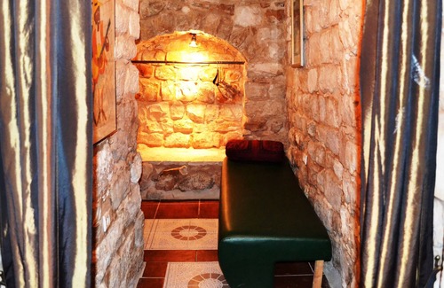 Artists Colony House | Le Manoir - An exceptional and palatial holiday home