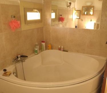 Cagnes-sur-Mer Bed & Breakfast | Le Mazet, chambre chez l'habitant