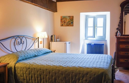 Comano Other | Le Mele - cosy b&b room in Lunigiana, Tuscany
