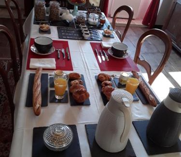 Bertric-Buree Bed & Breakfast | LE MOULIN A VENT