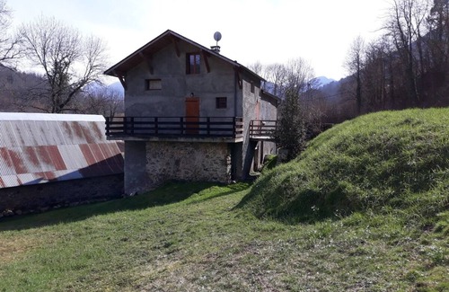 Seix House | Le Moulin d'Alice, a haven of calm and greenery in the heart of the Ariège Pyrenees
