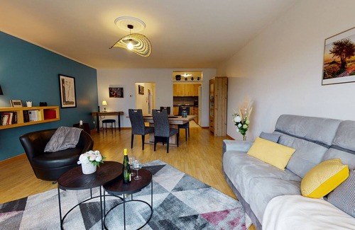 Colmar Centre Ville Apartment | le nid cosy 1 free garage up to 2