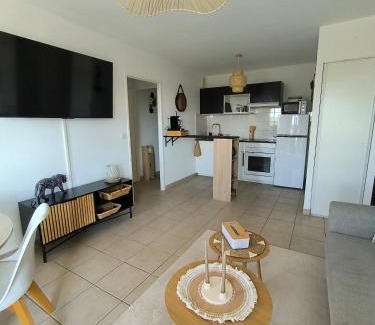 Pin - Vert Galant Apartment | Le nid du pilote, 5 pers, 2 ch proche circuit 24h