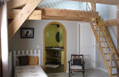 Saint-Andre-en-Vivarais House | Le Péché de Paresse