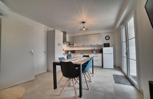 Les Mathes House | LE PACHA Maison avec piscine/parking/wifi/plages 5kms