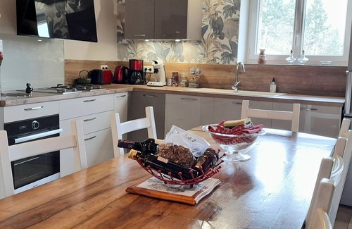 Teyssieu House | Le Pech de Clédy140m², 2 bathrooms, heated pool, wifi, pets allowed, all inclusive