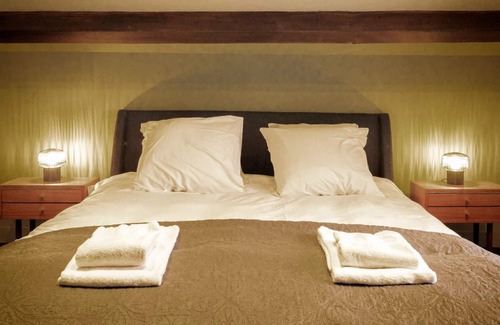 Baye Hotel | Le Petit Château
