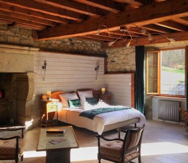 Le Malzieu-Forain Bed & Breakfast | Le petit château du Villard