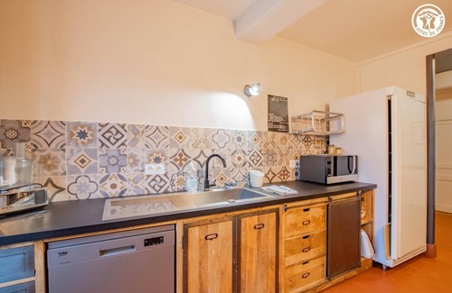 Chenay-le-Chatel House | Le Petit Chatel - CHENAY LE CHATEL