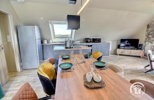 Langast House | Le petit duc