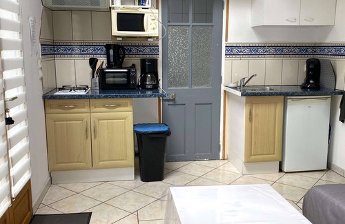 Asnelles Apartment | Le petit, gîte 100m from the beach