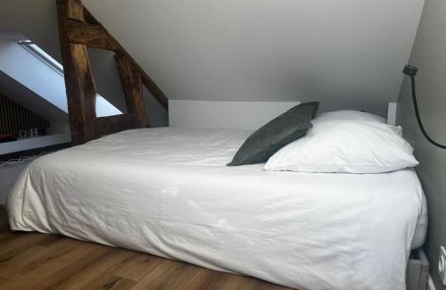 Vignoc Apartment | Le petit Grenier de la Fontaine