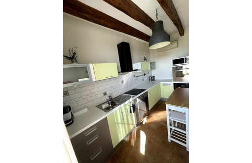 Vouvray House | Le Petit Nice Charming semi-troglodyte house.
