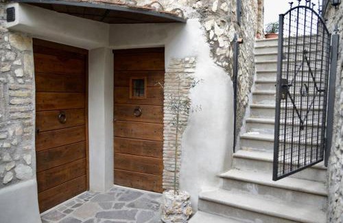 Nerola Apartment | "Le pietre silenti" antica dimora del 1300'
