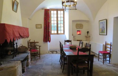 Gissac House | le presbytère de Montaigut