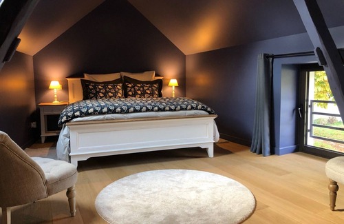 Bazainville Bed & Breakfast | Le Prieuré de Bazainville, the magic of an exceptional place 35 minutes from Paris.