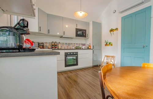 Saint-Julien-les-Villas Apartment | Le Refuge - Saint Julien LES Villas