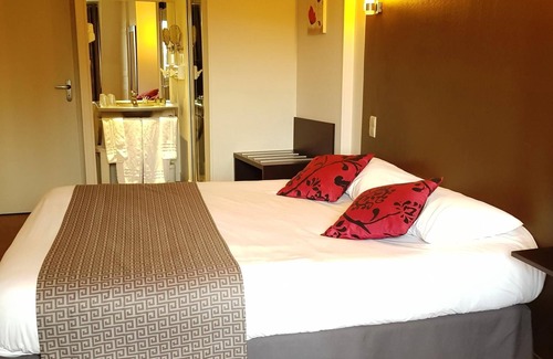 Saint-Leonard-de-Noblat Hotel | Le Relais Saint Jacques
