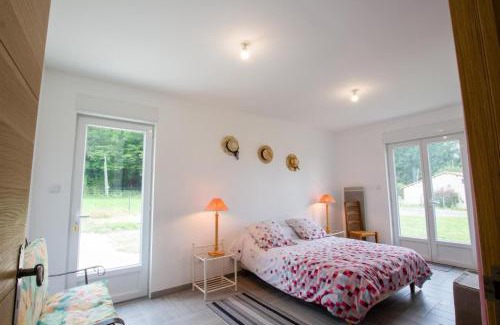 Tocane-Saint-Apre House | Le repere