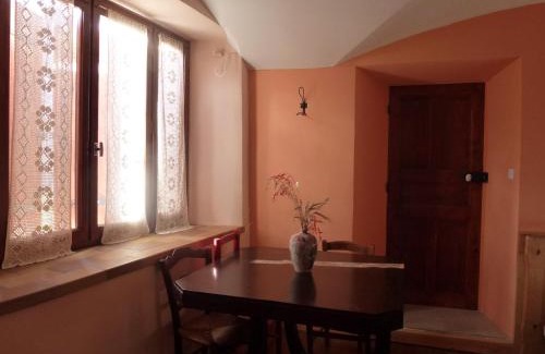 Le Glaizil Bed & Breakfast | Le Rocher des Ducs, vue sur montagne, abris voitures et motos