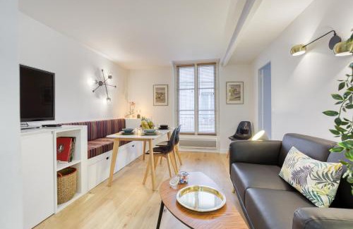 Saint-Louis Apartment | Le Roi Soleil T2 en plein cœur De Ville !