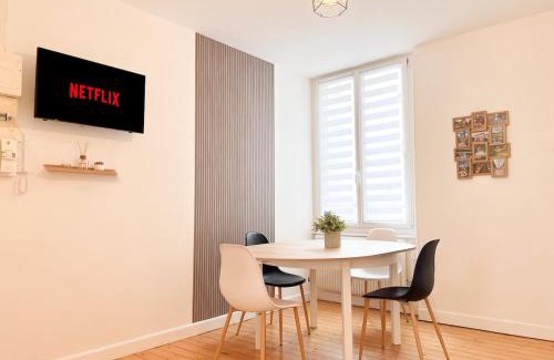 Mont d'Arene Apartment | Le Romain - Centre-Ville Gare - Spacieux - Netflix