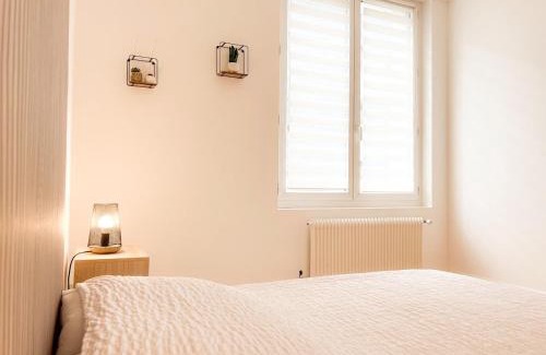 Mont d'Arene Apartment | Le Romain - Centre-Ville Gare - Spacieux - Netflix
