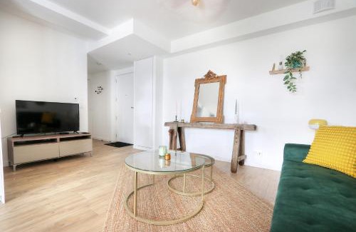 Cesson-Sevigne Apartment | Le Silva - tout confort avec terrasse et parking, métro Via Silva