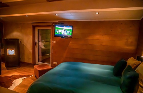 Aye Cabin | Le Spa du Cabanon: Cabanon de Luxe Avec Spa Entièrement Privatif