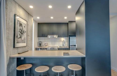Vieux-Limoilou Apartment | Le Studio Cohen "parking inclus"