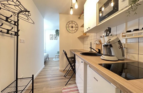 Fontaine-Bayonne-Cartoucherie Apartment | Le Toucan - Nice studio near Tram & Downtown