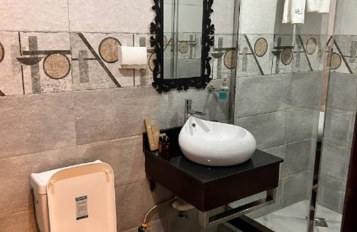 Arua Hotel | Le tsuba Grand Hotel