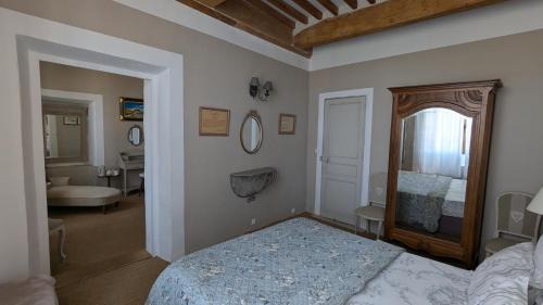 Roumoules Bed & Breakfast | Le Vieux Castel